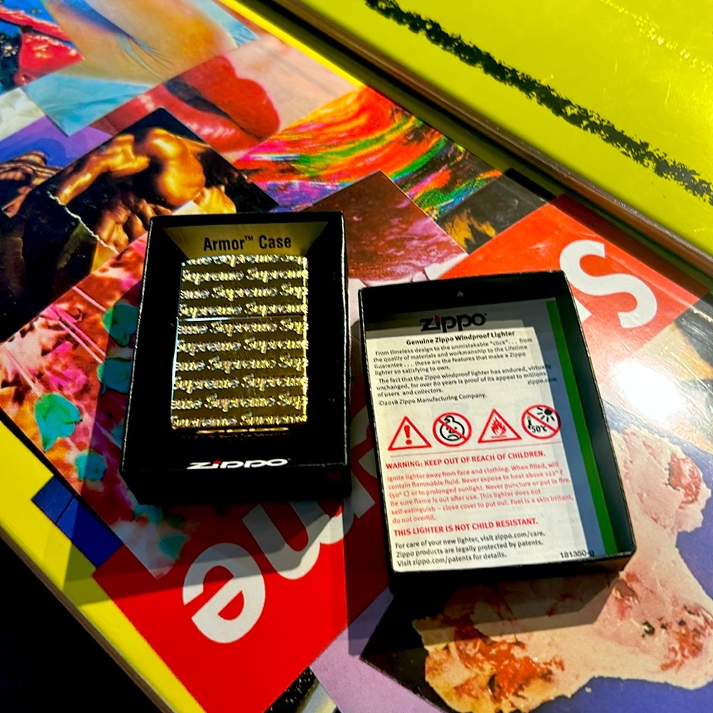 Supreme repeat logo zippo lighter color gold